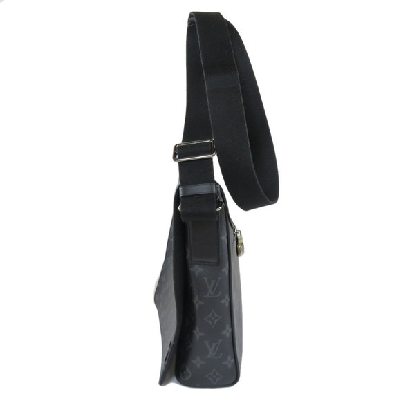 Louis Vuitton District MM Monogram Eclipse Shoulder Bag - Picture 3 of 9